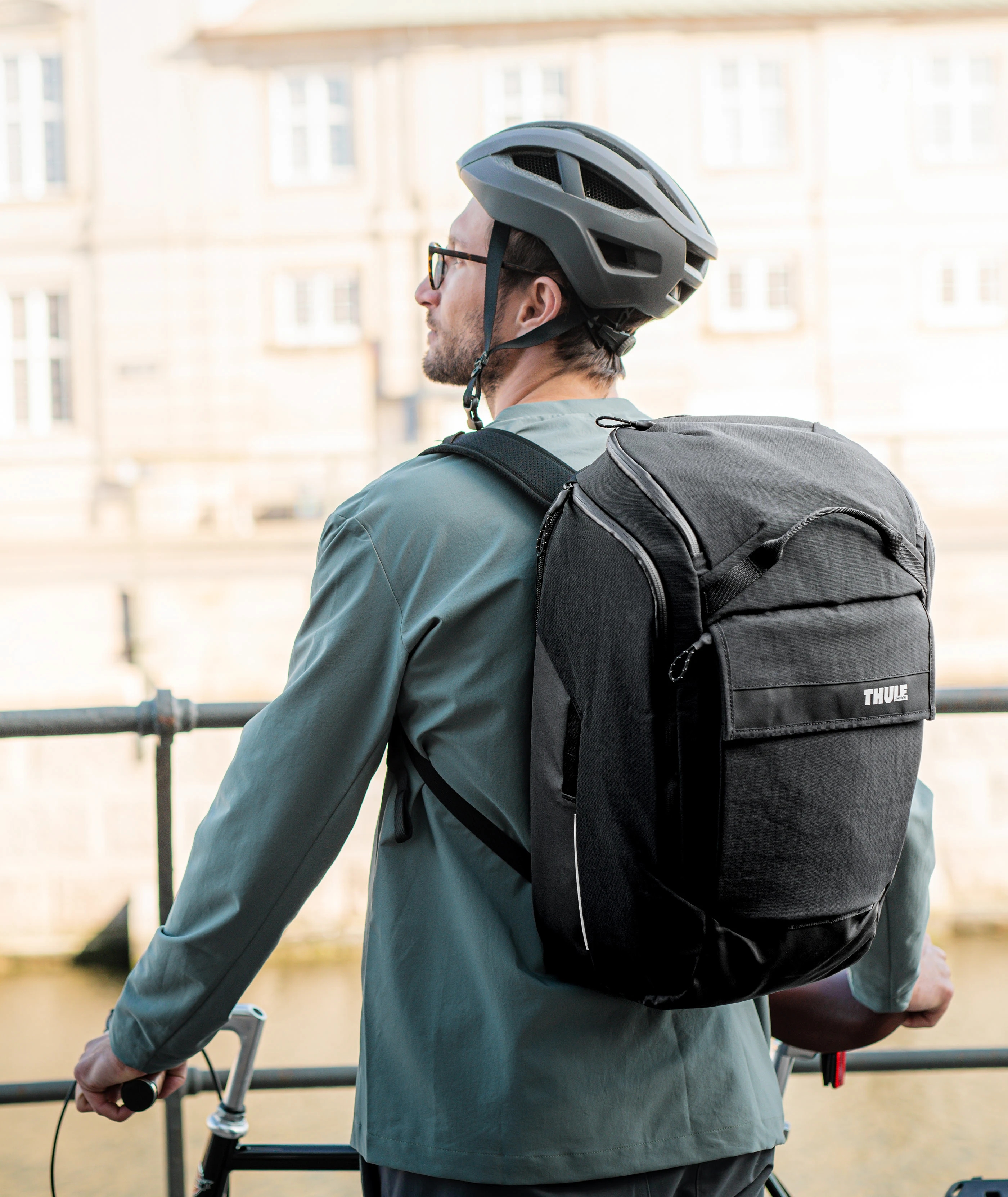 Thule，knapsack，a bag，Outdoor equipment，