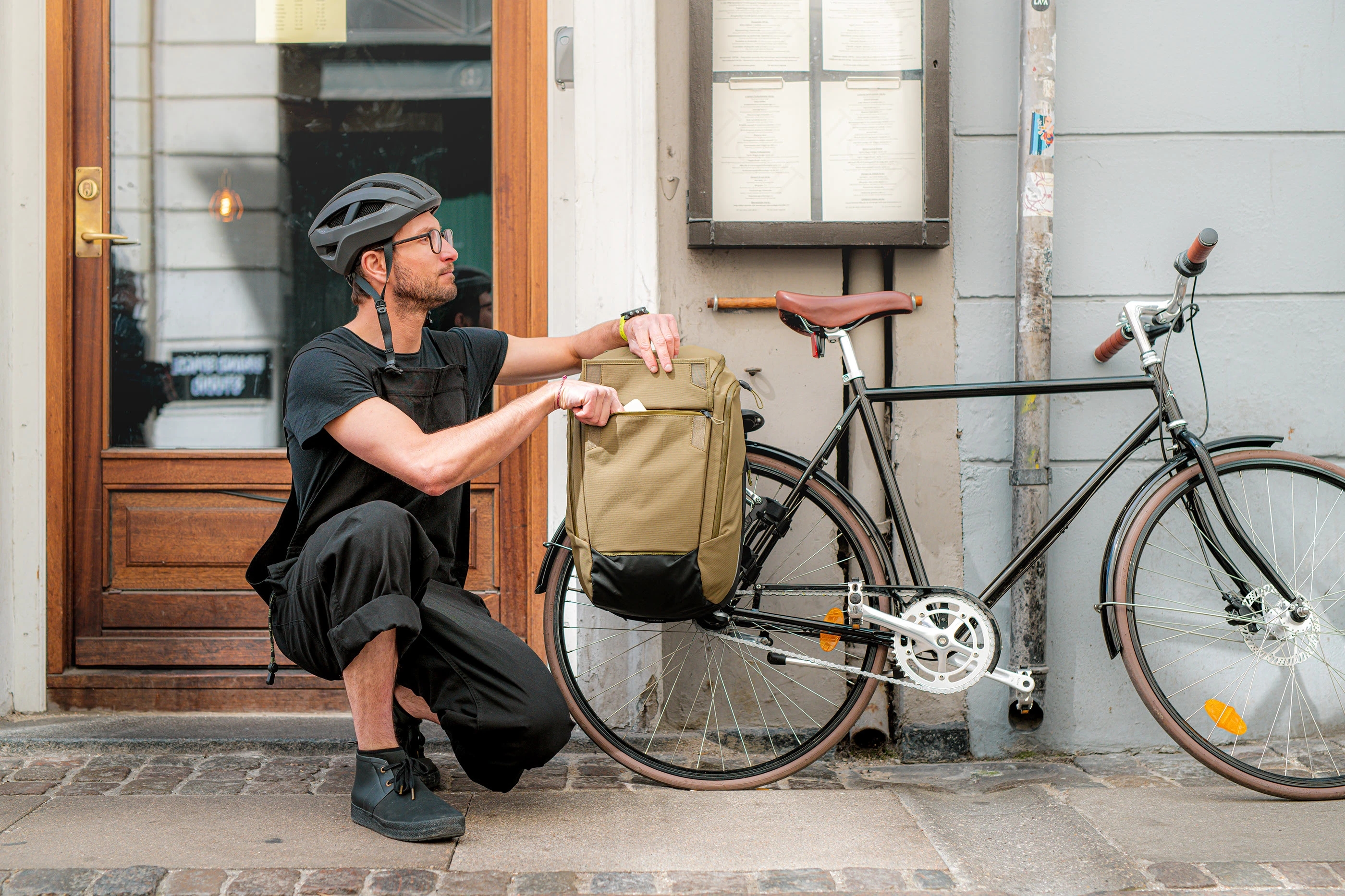 Thule，knapsack，a bag，Outdoor equipment，