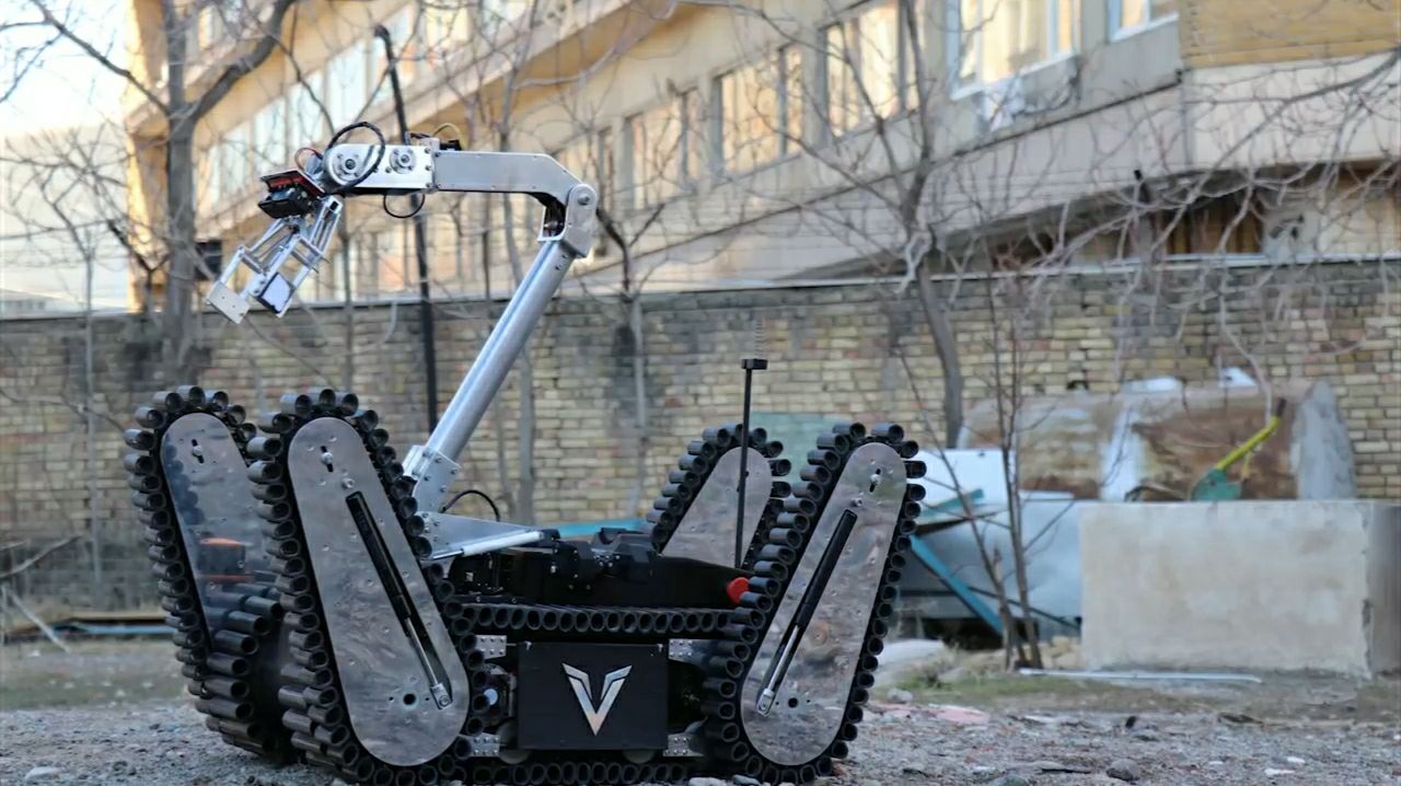 robot，UGV，track，Rendering files interested in background private chat，