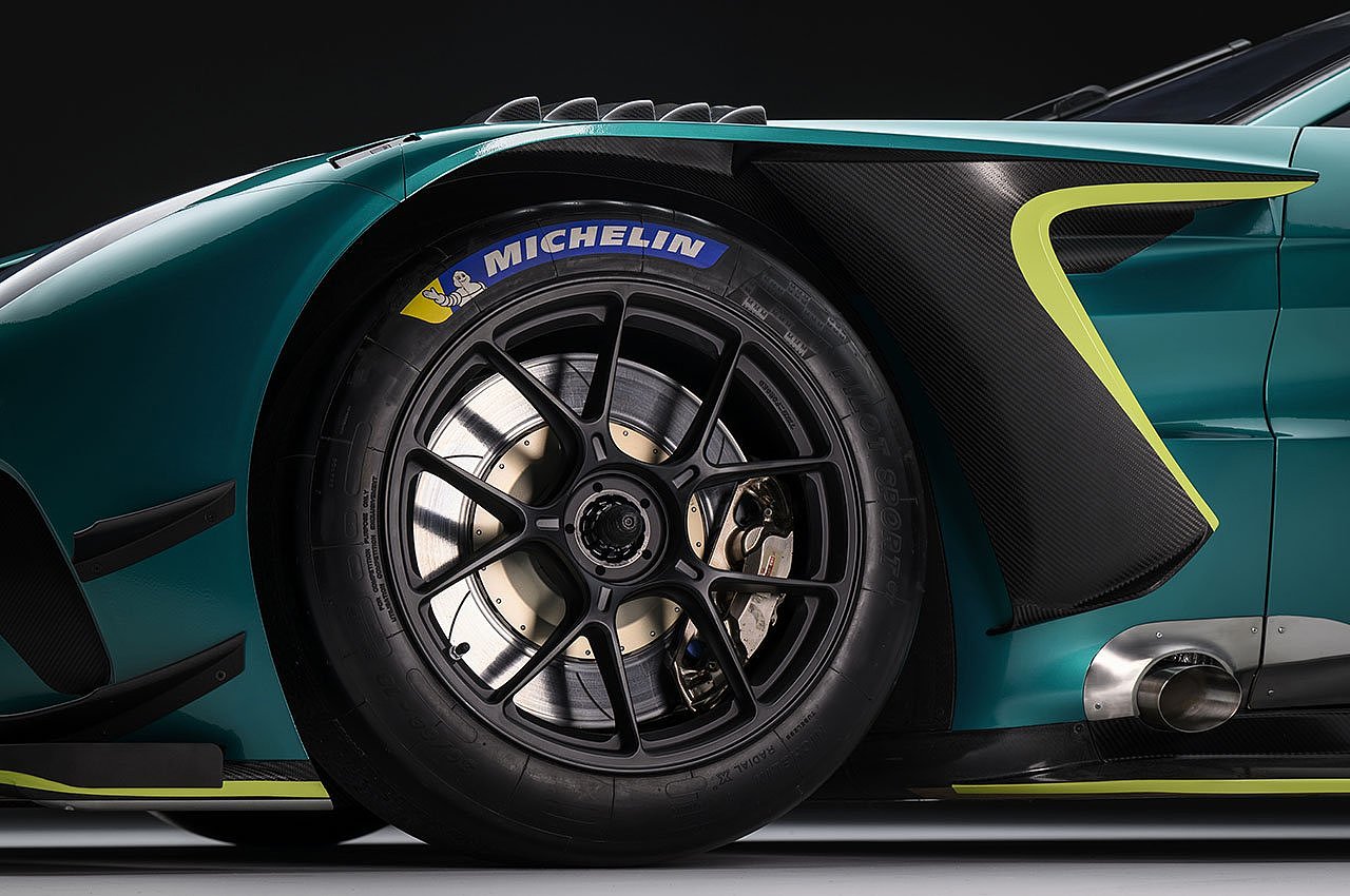 Aston Martin，VANTAGE GT3，Design，Model，multi-function，major，
