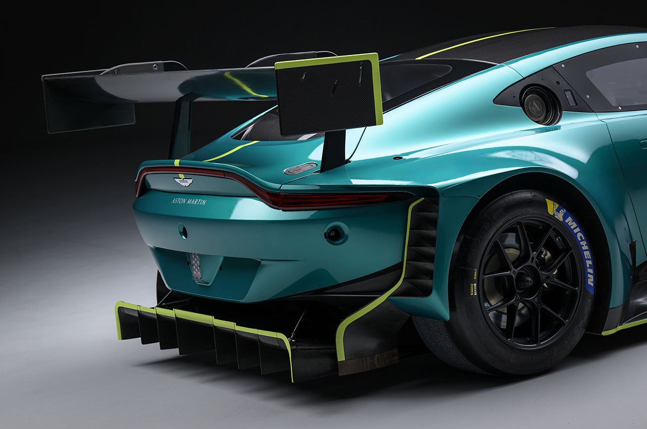 Aston Martin，VANTAGE GT3，Design，Model，multi-function，major，