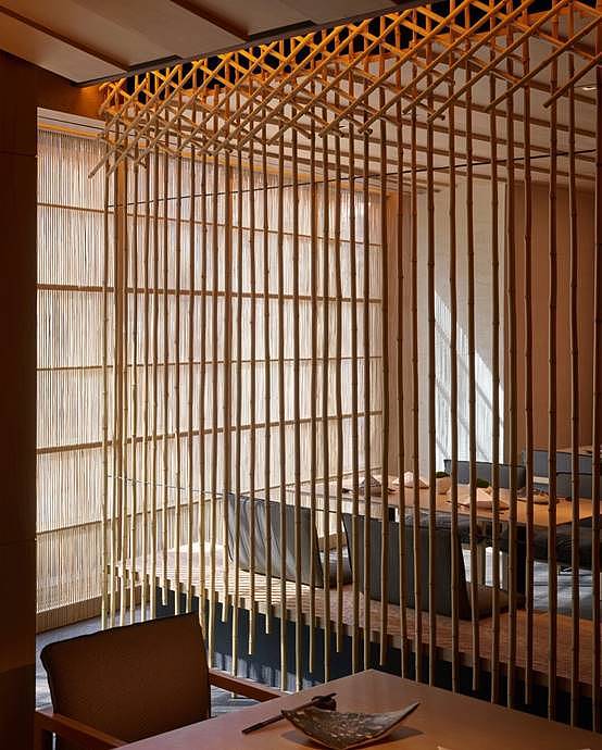 竹子主题，日本料理，用餐环境，日式庭院，日本风格，竹子系列，灵感，室内设计，寿司，屏风，灯光，写意，自然，