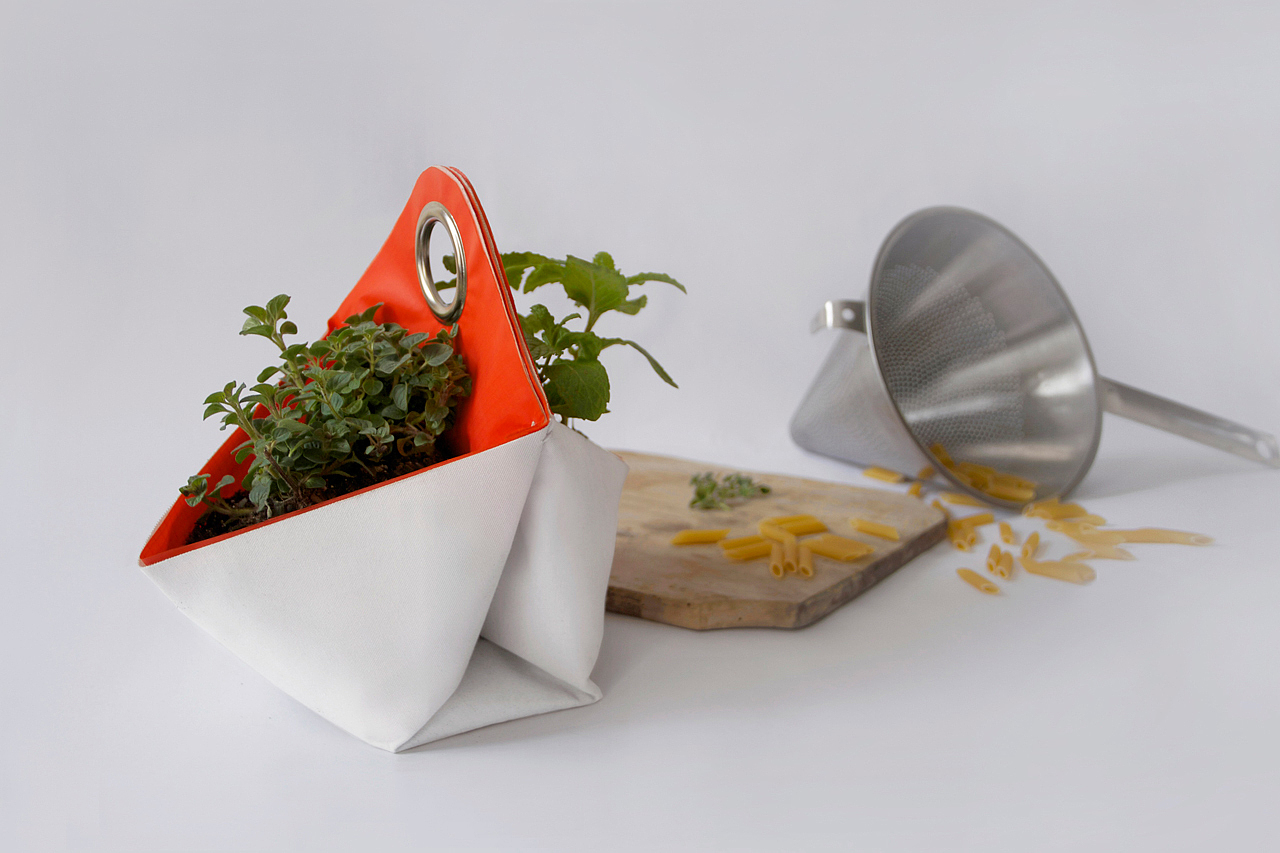 flower，Flowerpot，Flower basket，Portable，