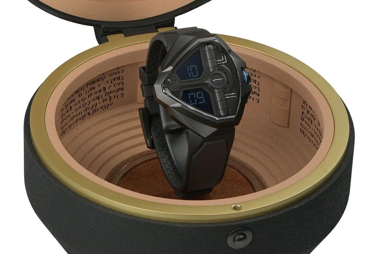 Wristwatch，science fiction，3D relief，waterproof，