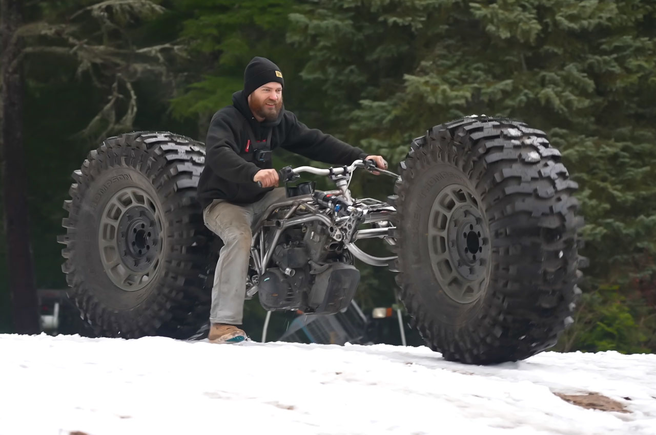 motorcycle，industrial design，Batmobile，