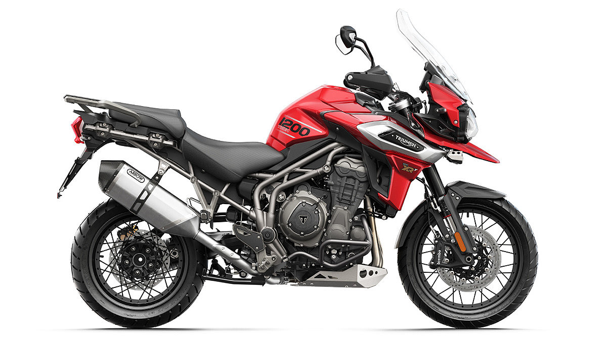 motorcycle，vehicle，Triumph  Tiger，product design，