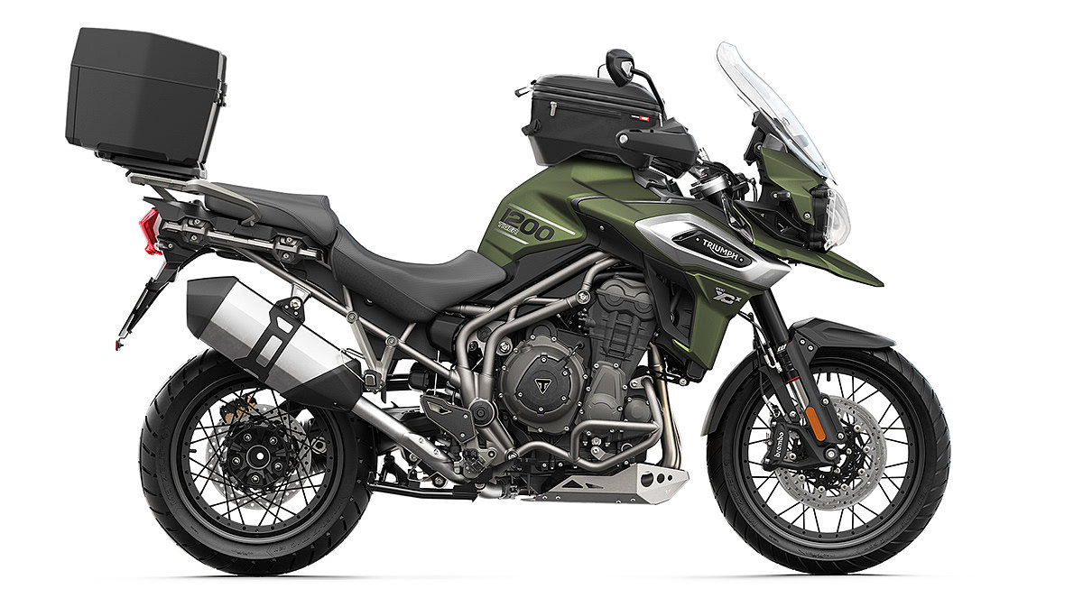 motorcycle，vehicle，Triumph  Tiger，product design，