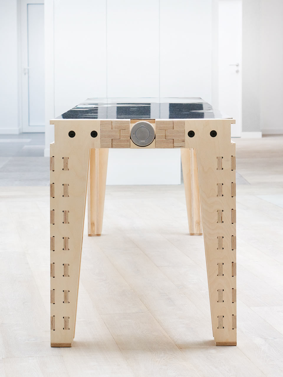 table，table，Work table，deformation，structure，wood，