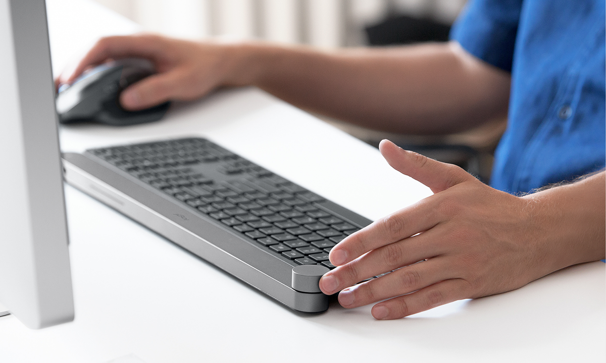 keyboard，Logitech，CRAFT，wireless，Dial，