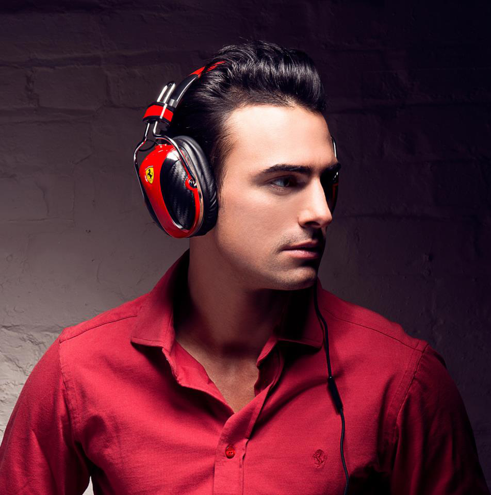 headset，Ferrari，gules，Digital intelligence，