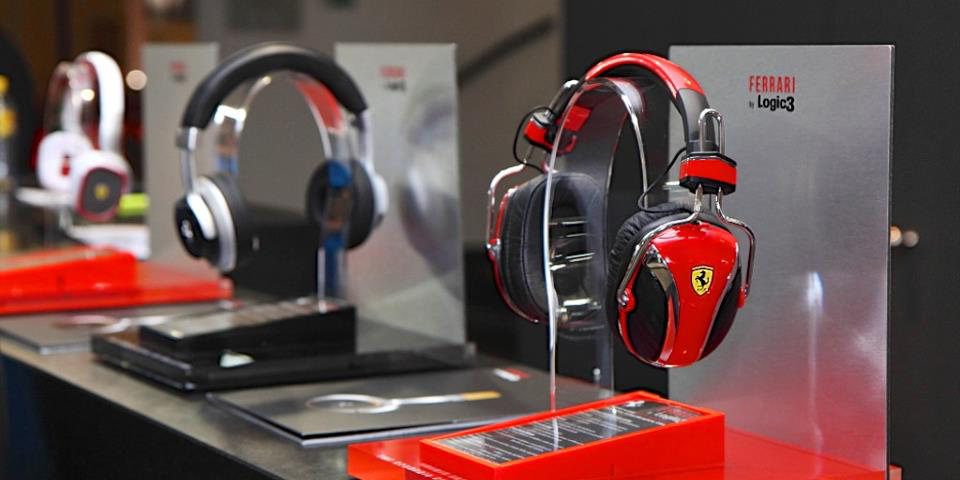 headset，Ferrari，gules，Digital intelligence，