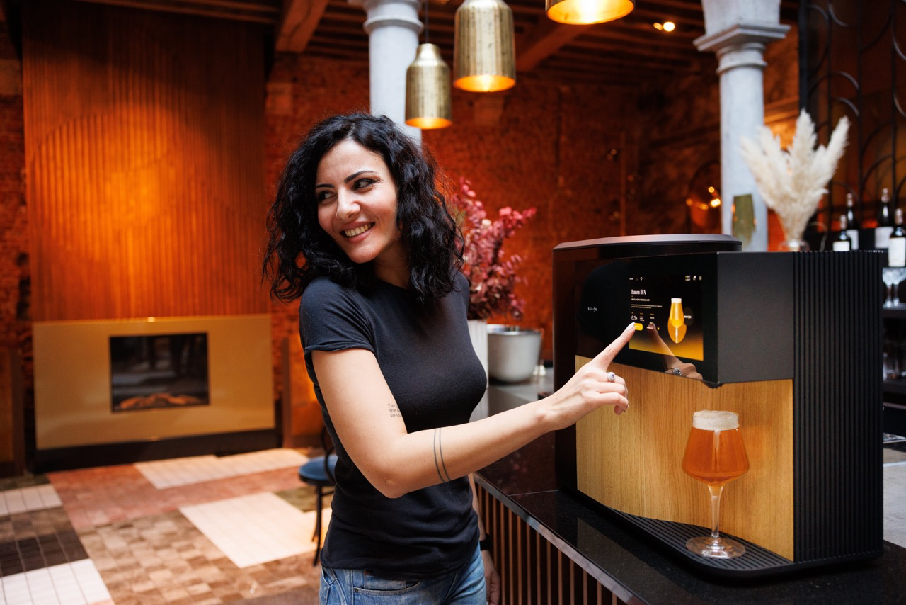 Professional concept，User Experience (UX) Concept，