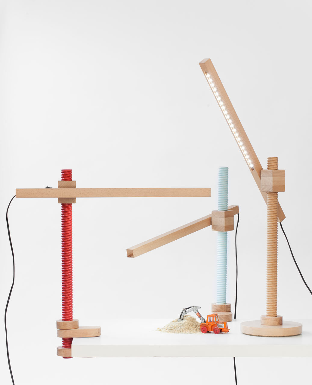 furniture，Home Furnishing，interest，table，chair，lamp，wood，