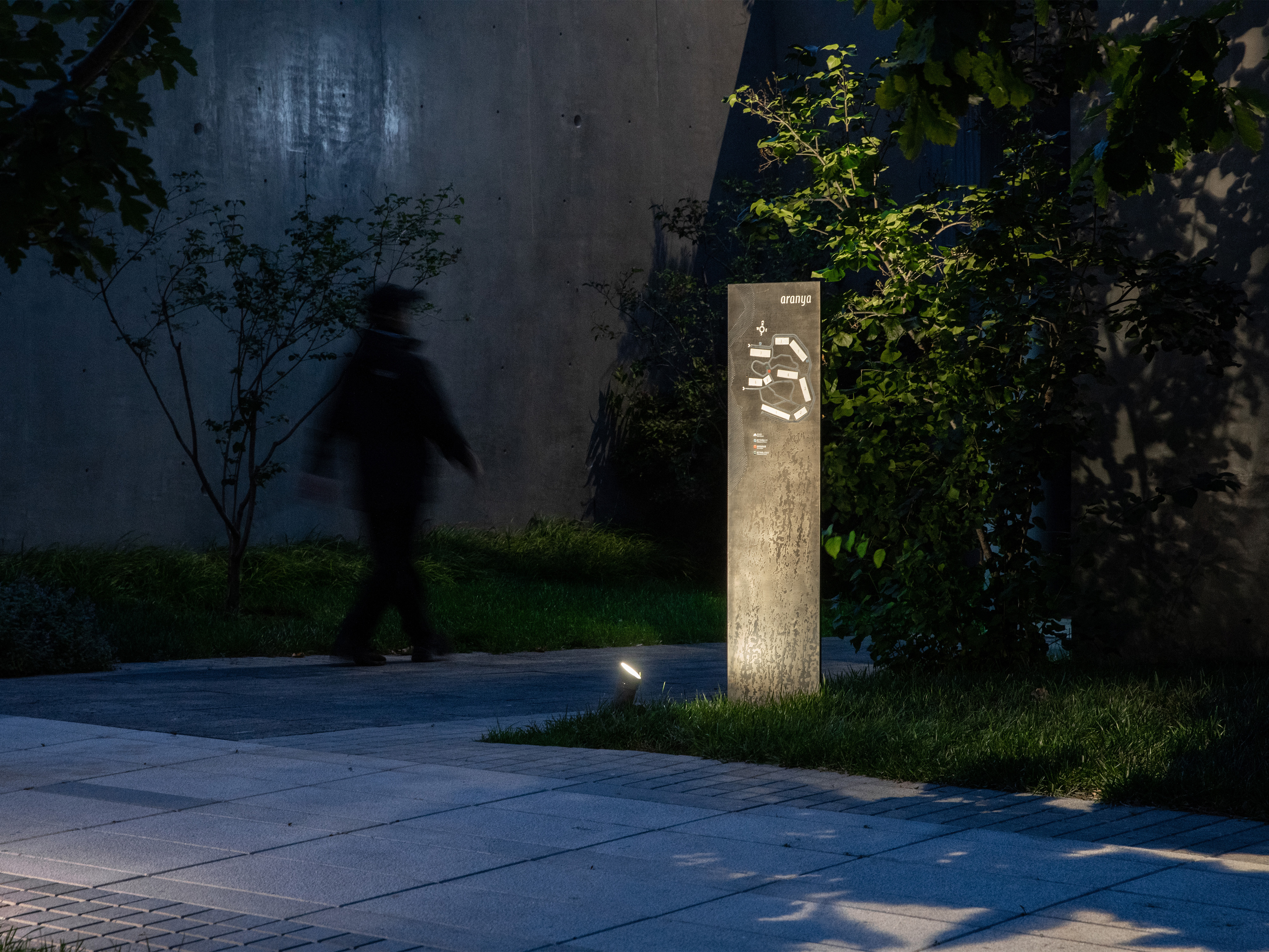 Communication design，Typography/signage，