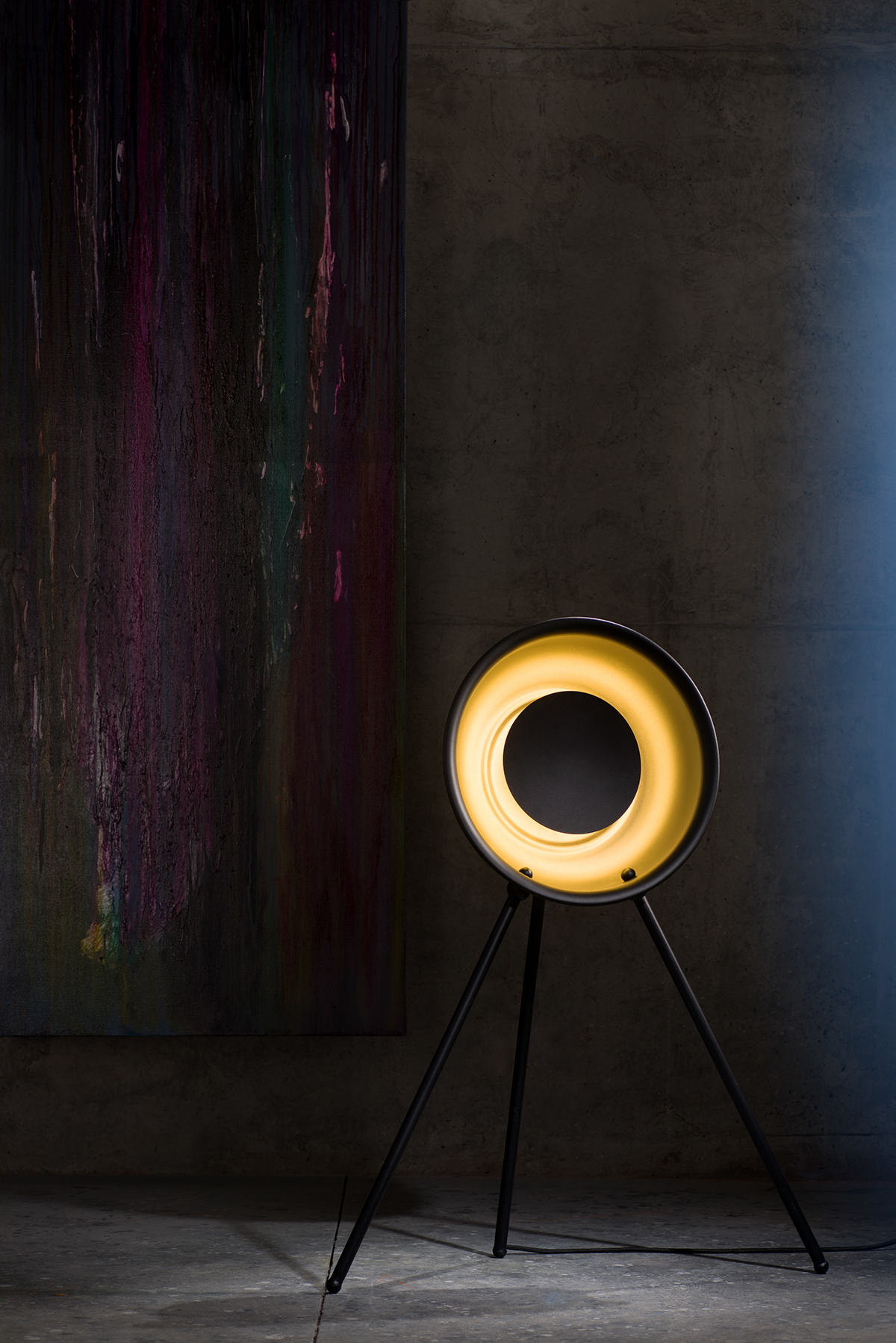 Floor lamp，Rigid powder coating，Copper basin，LED ring，