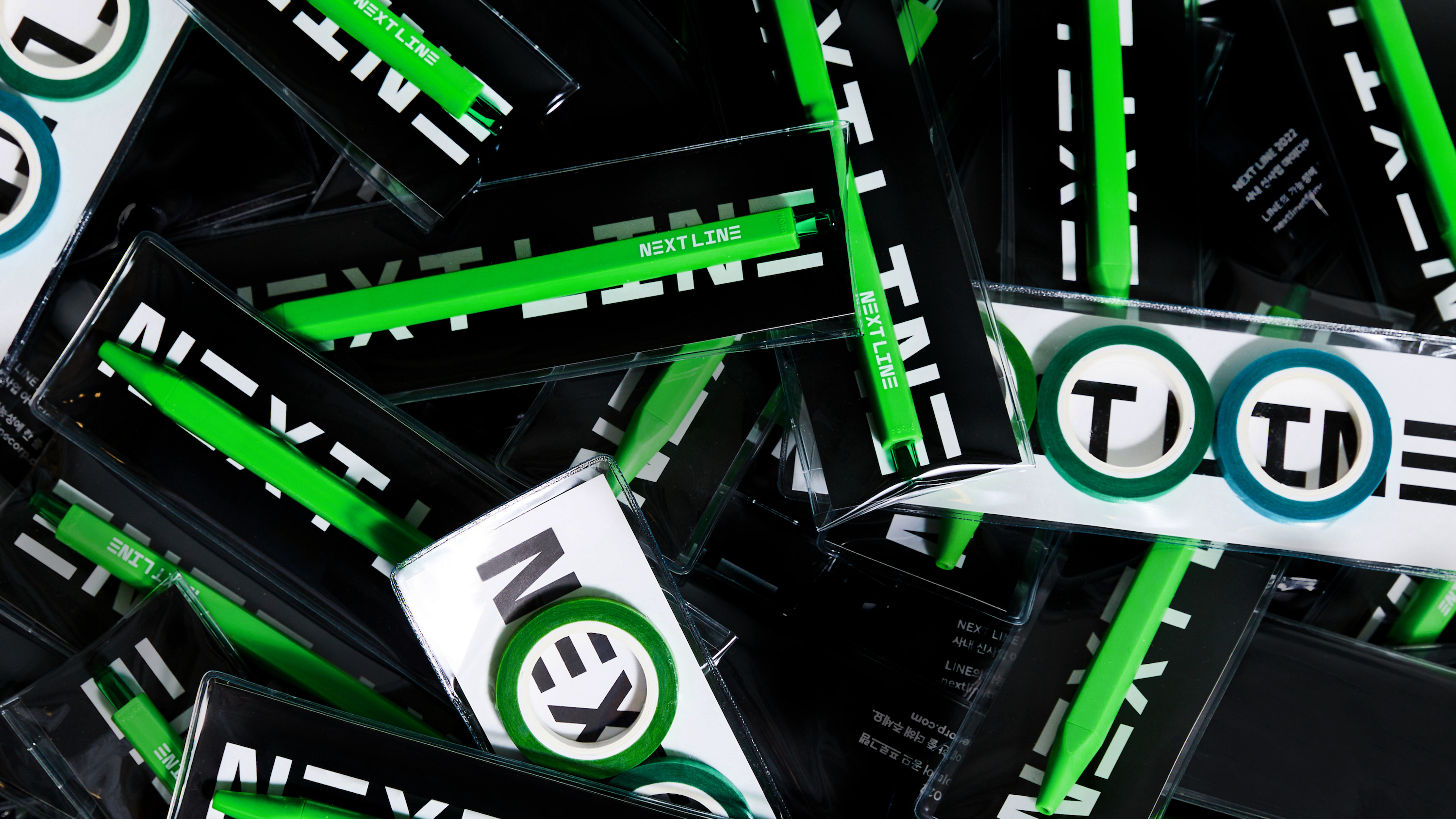 Communication design，Product and Service Identification，