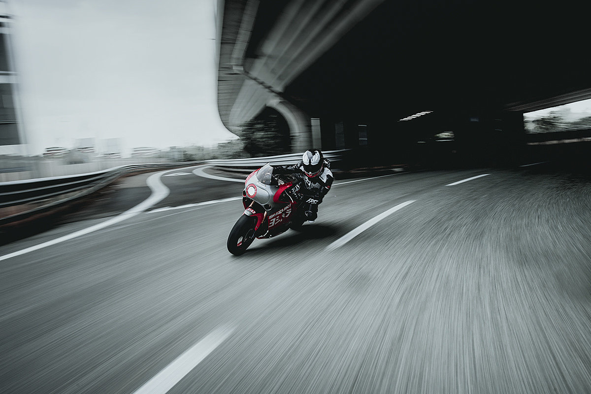 vehicle，motorcycle，SUZUKI，Suzuki，GSXR-1100，