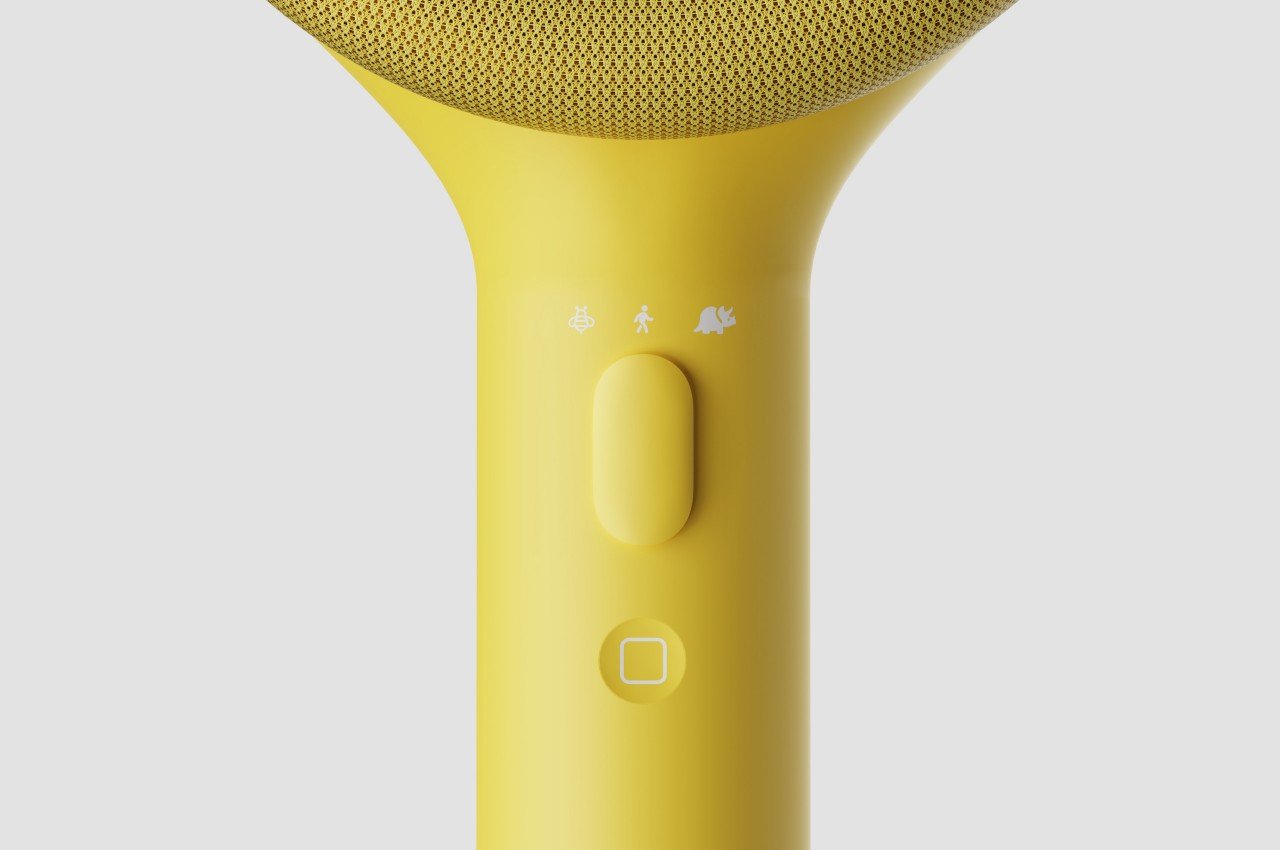 children，magnifier，immerse，