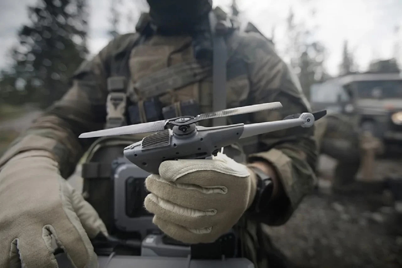 Black Hornet 4，UAV，Digital，Electronic equipment，