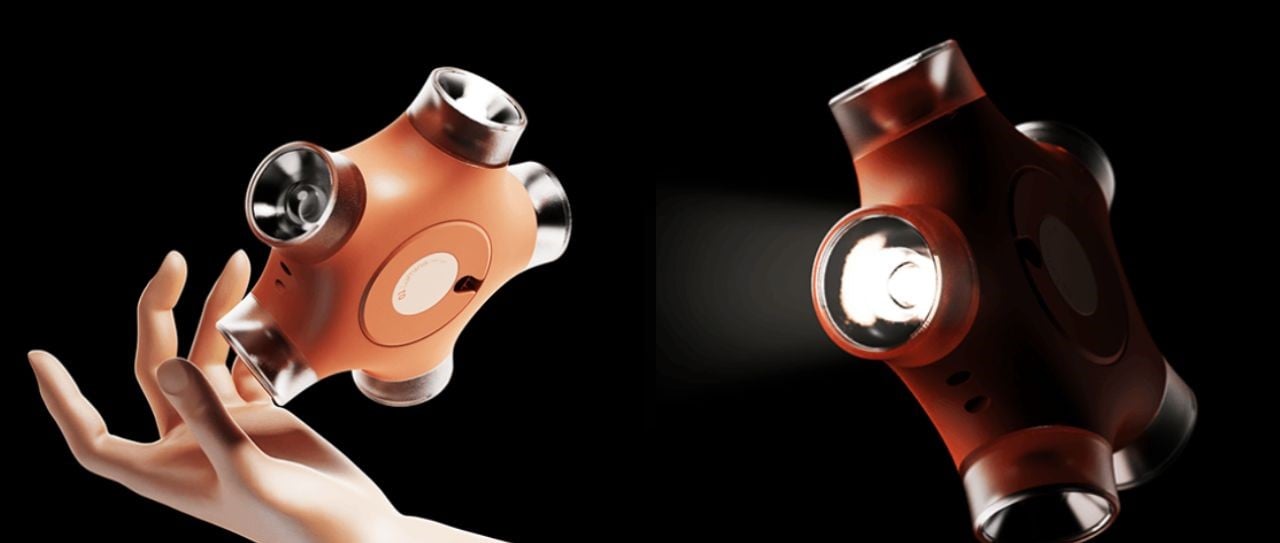 Flashlight，speaker，bottle，outer space，