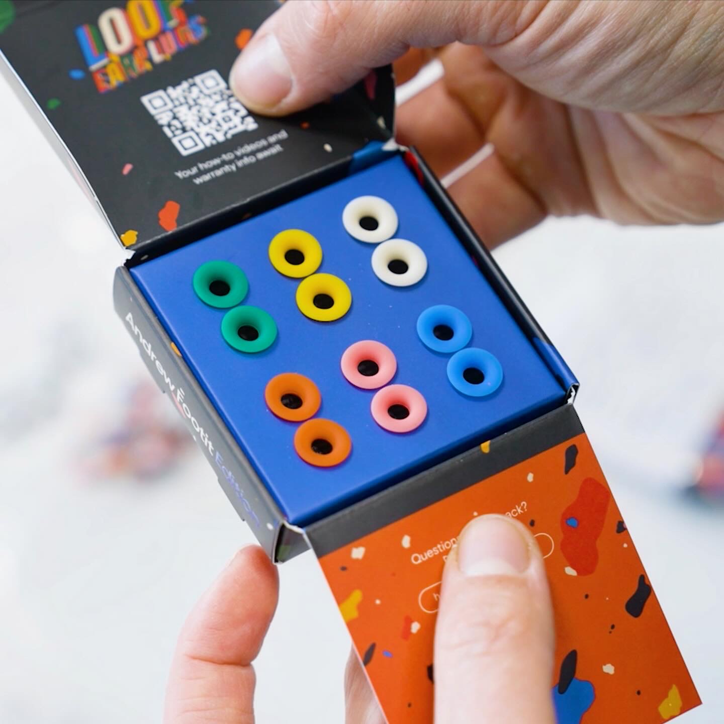 Digital art，illustration，typography，packing，