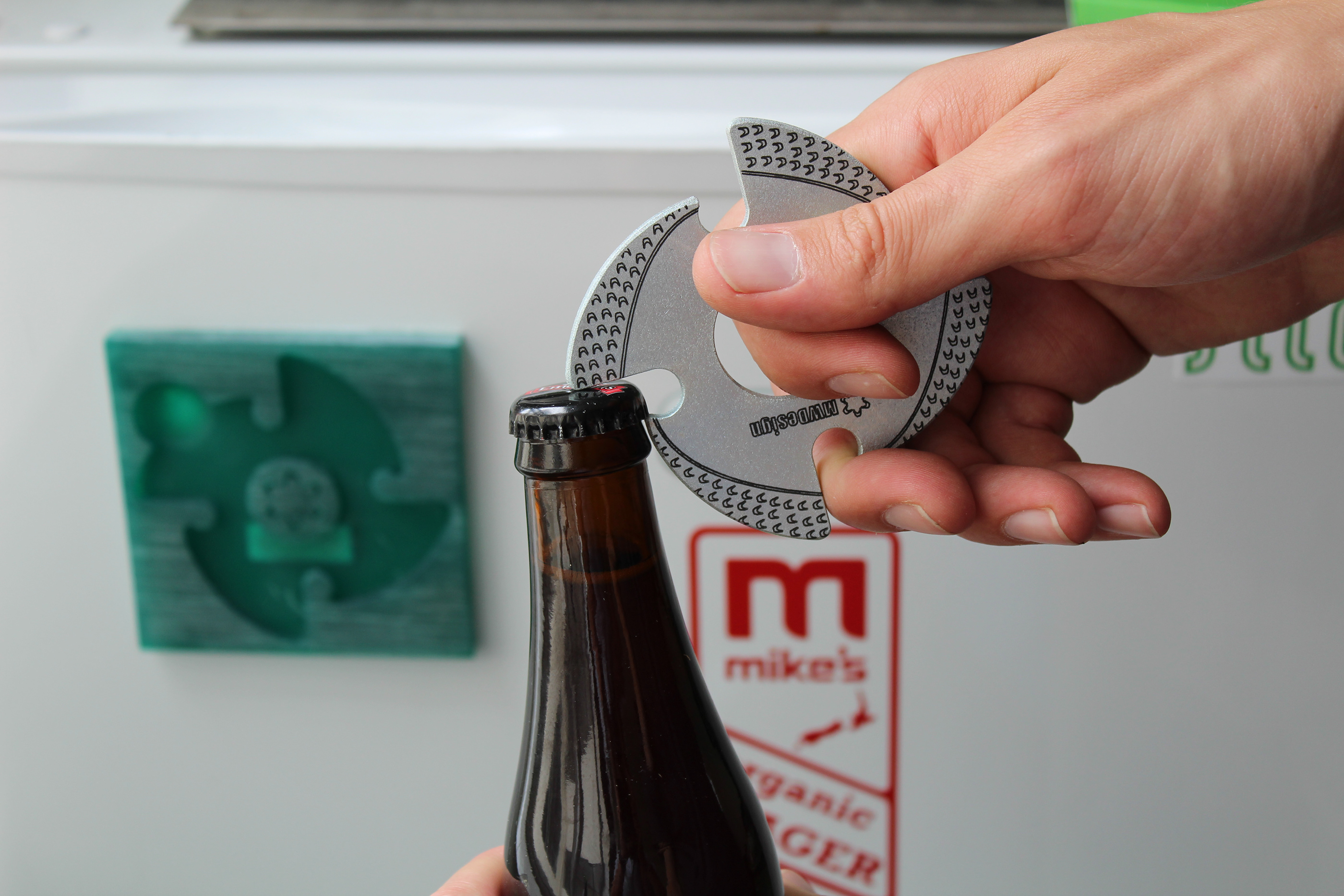 Bottle opener，