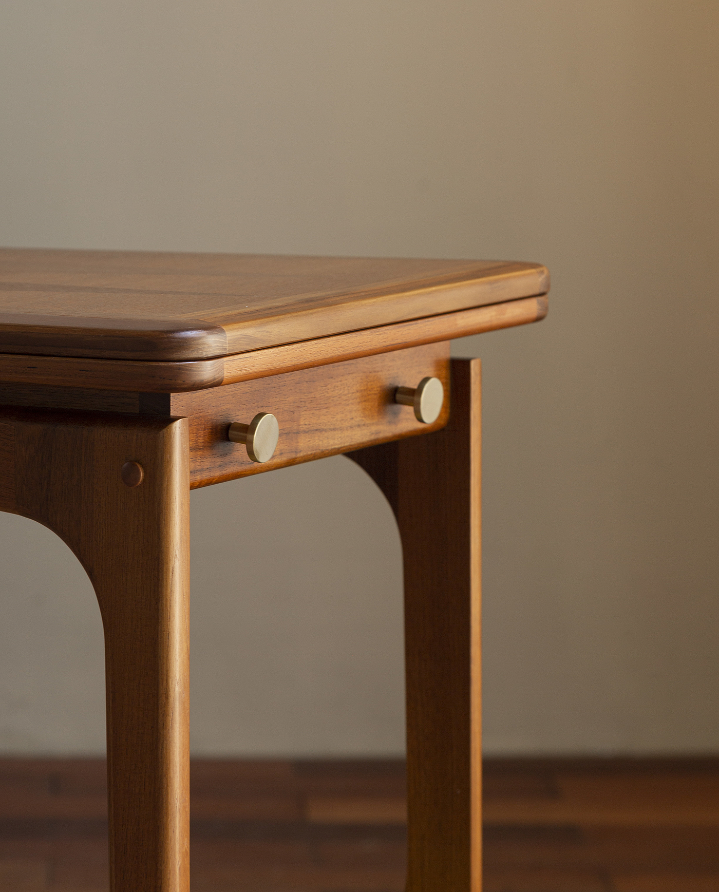 furniture design ，Trolley，Solid wood furniture，industrial design，Original design，