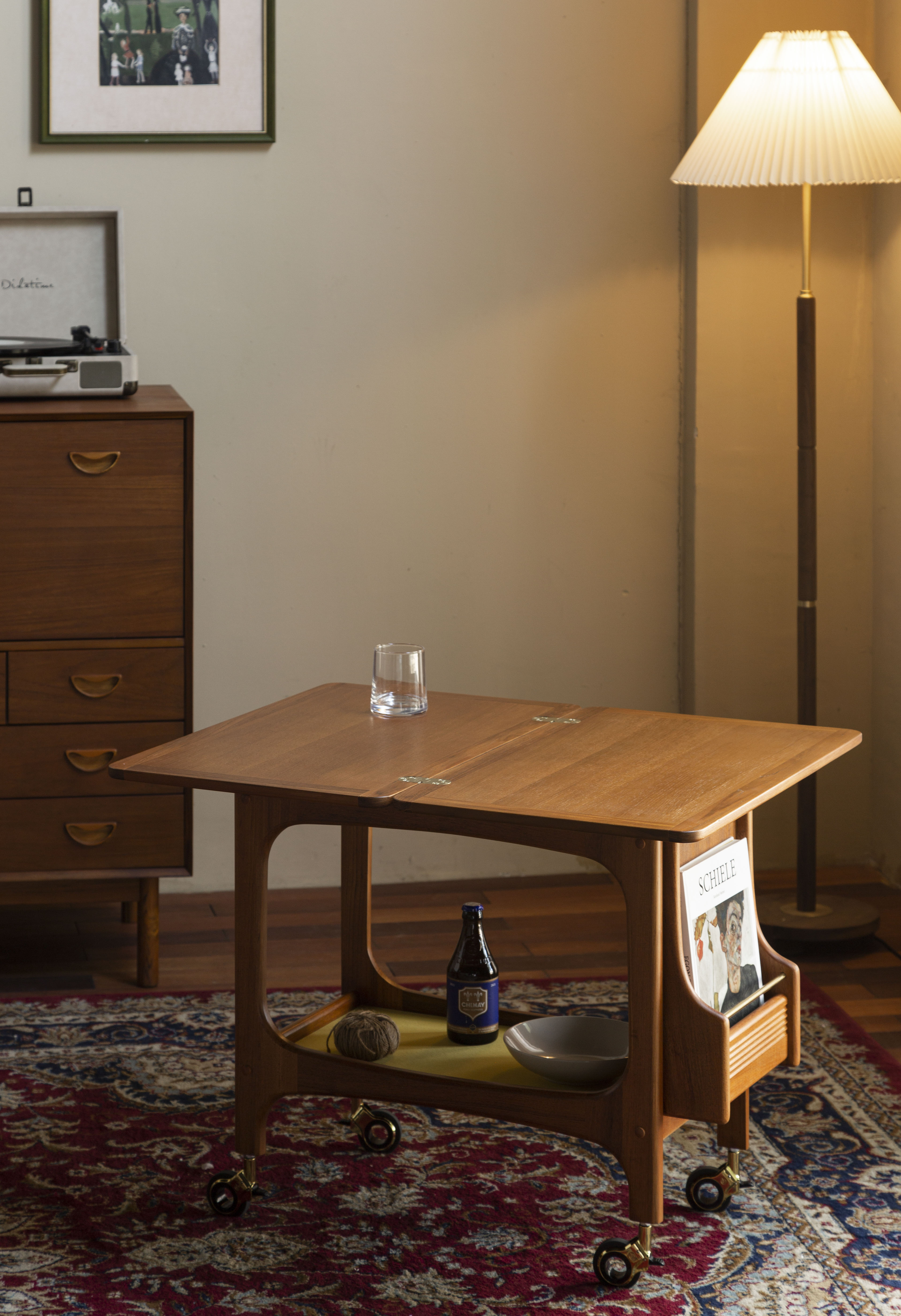 furniture design ，Trolley，Solid wood furniture，industrial design，Original design，