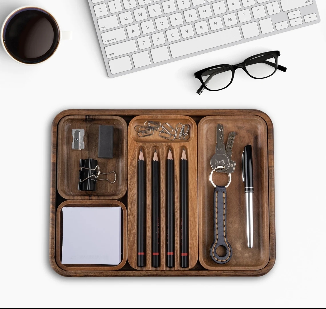 wooden ，Receive，Table setting，Black walnut，