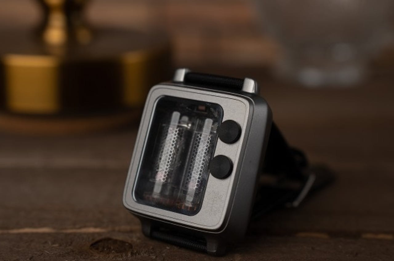 Wrist watch，Retro，product design，High-tech，