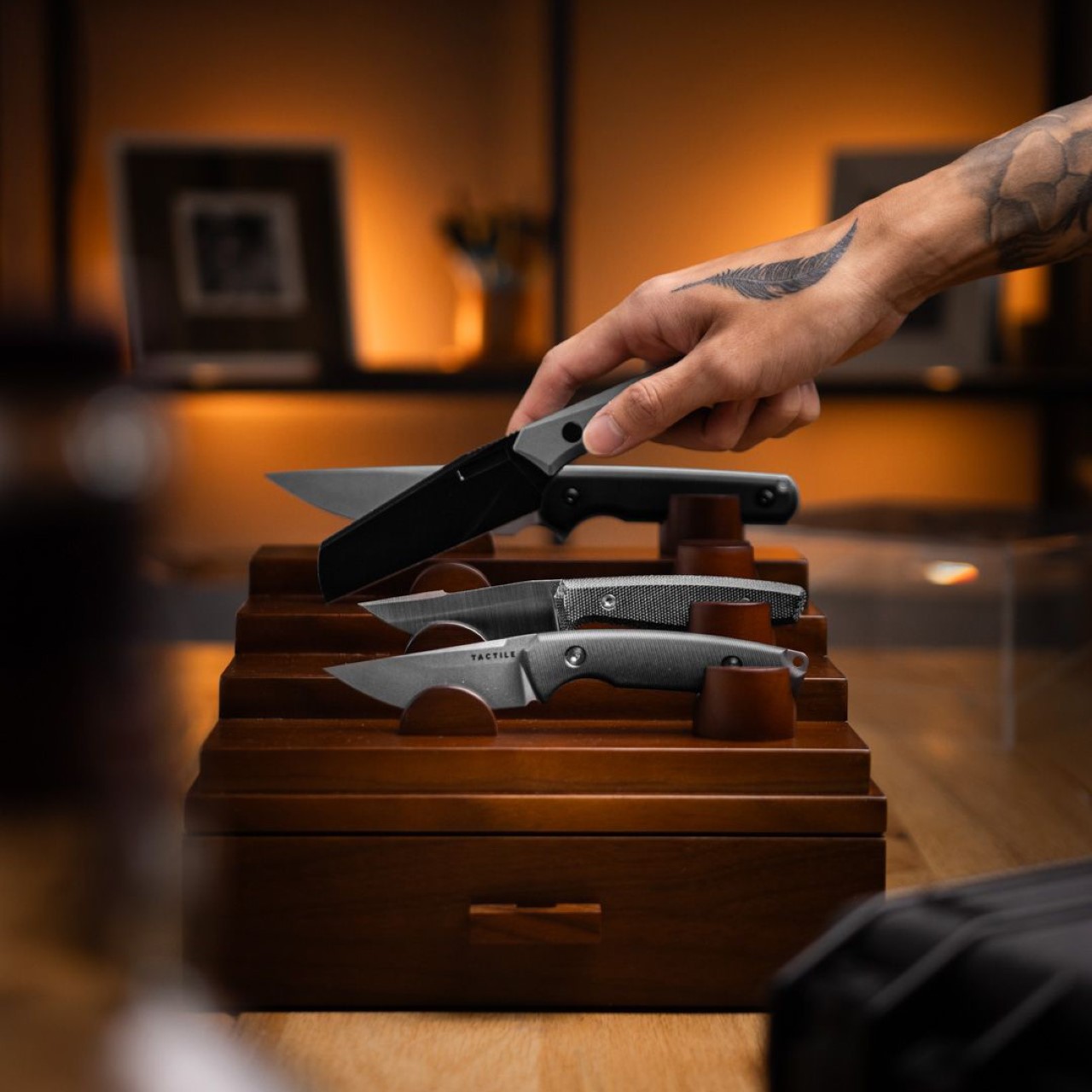 Display cabinet，EDC，furniture design ，EDC tool storage box，