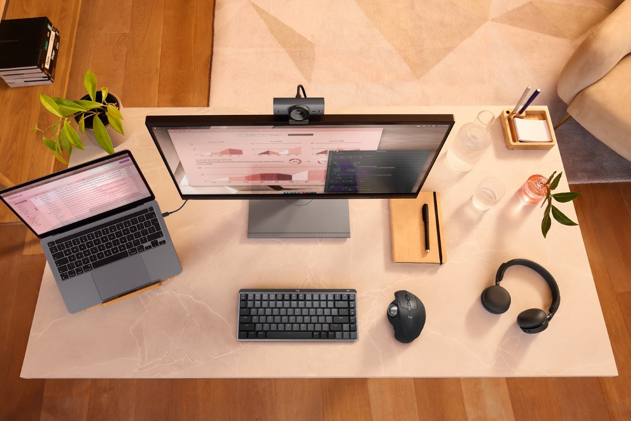 Logitech，product，4K，Design，Digital，