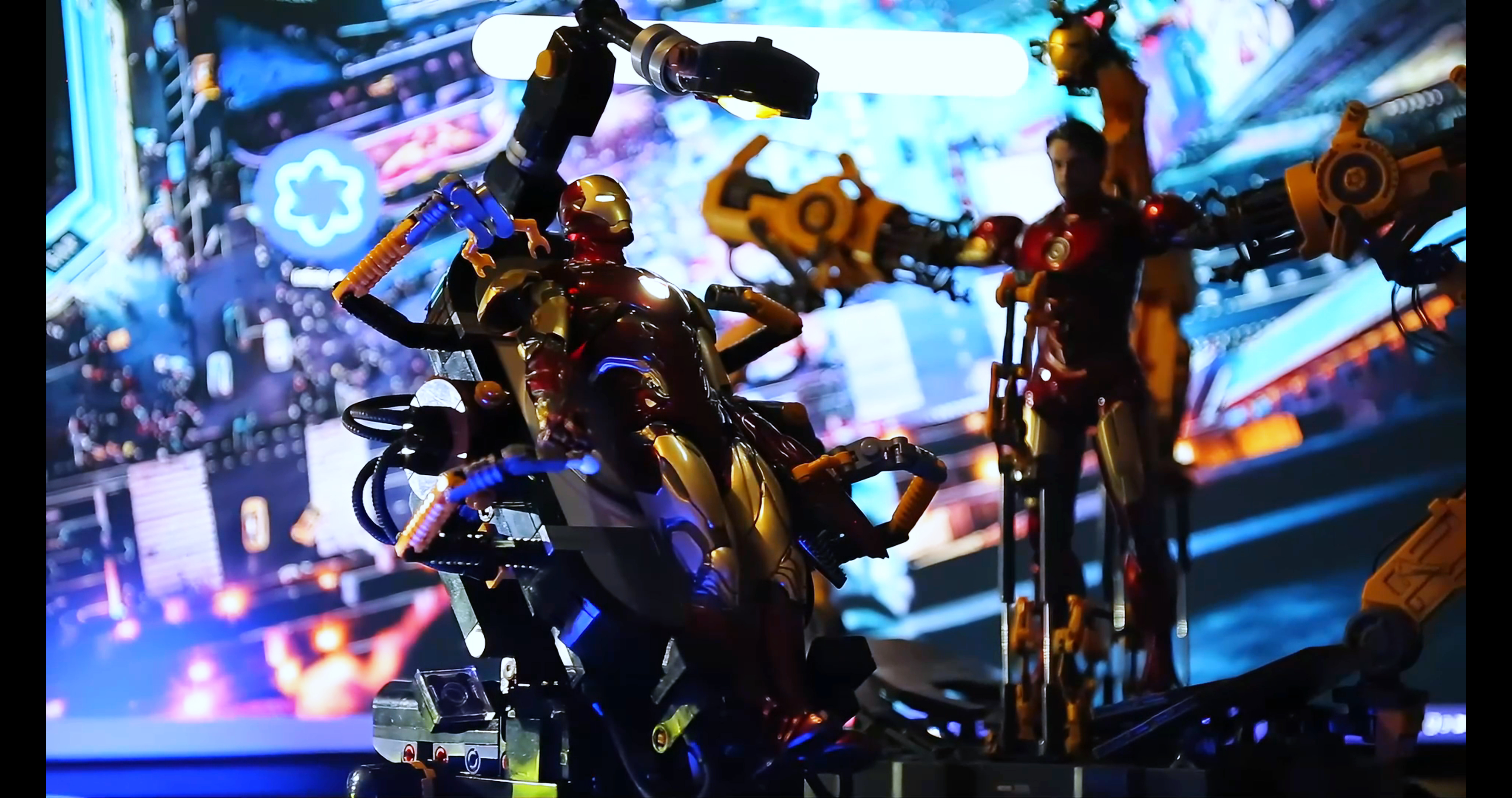 Original design，Building blocks，Mobile phone bracket，Tide play，Table setting，Cool，Mecha，