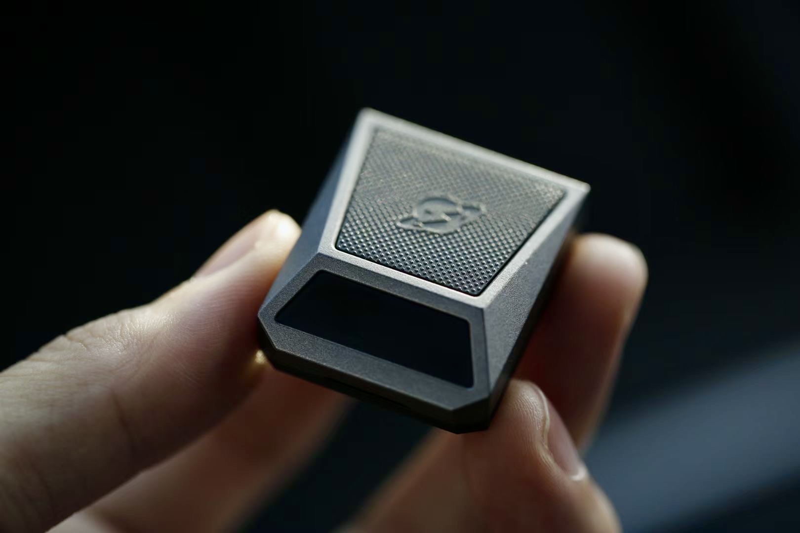 ZENMOKE，Around Tesla，product design，Minimalist，Original design，Vehicle products，industrial design，Smart Button，