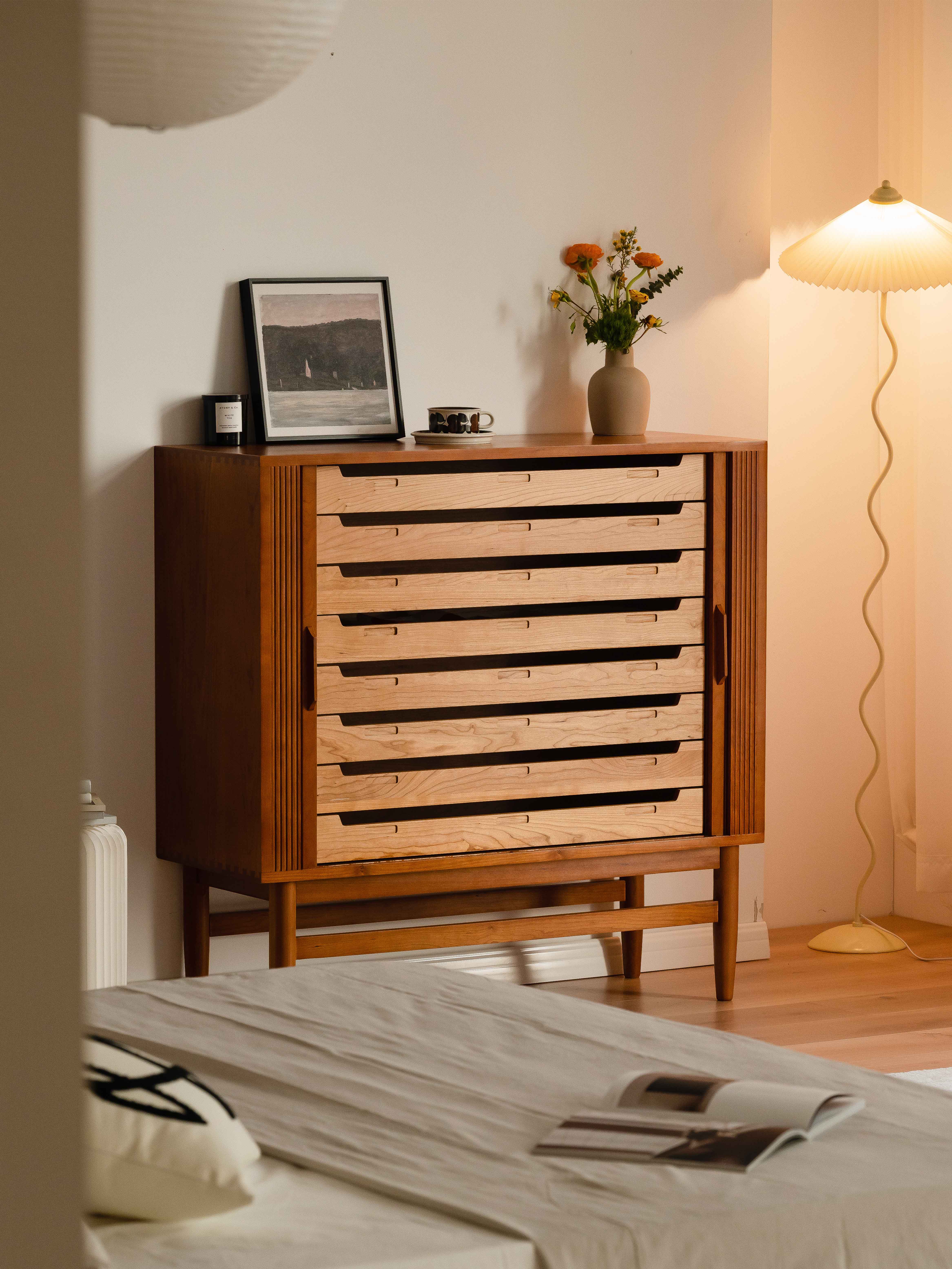 Solid wood furniture，Jewelry cabinet，medieval furniture，Residential Furniture，Original design，furniture design ，