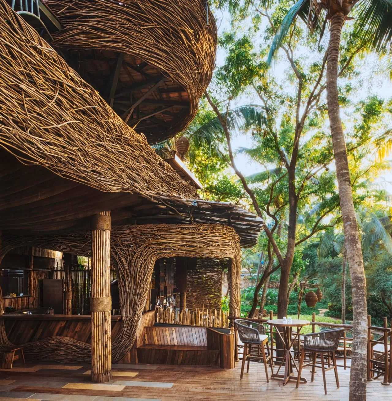 Innovative architecture，bird's eye view，Cliff Side Restaurant，