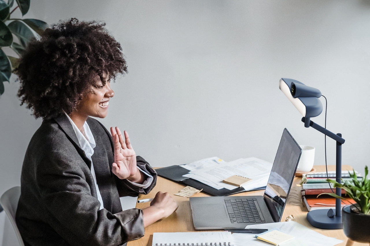 Lamp holder，Video call，product design，camera，