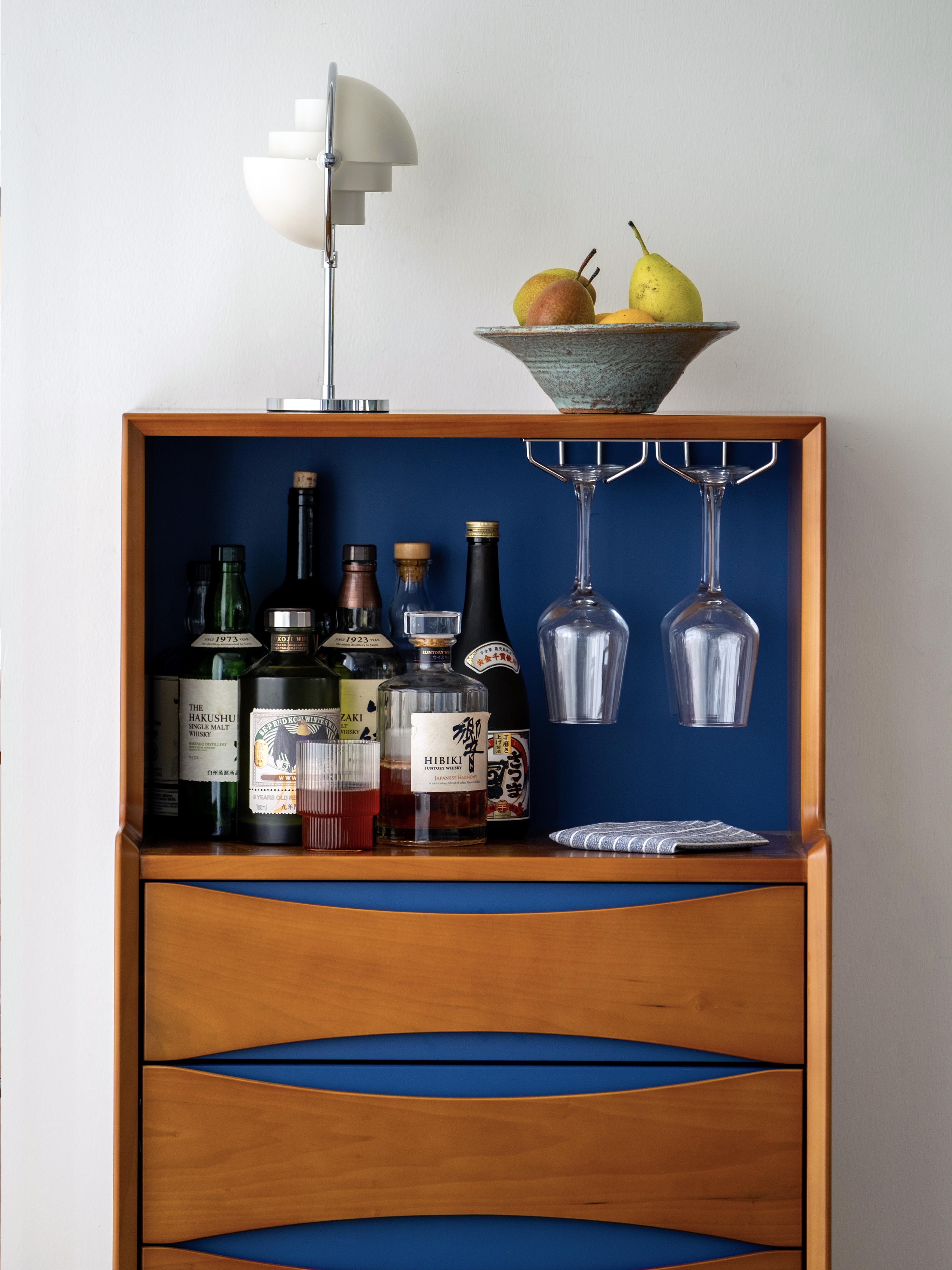 Side cabinet，furniture design ，medieval furniture，Residential Furniture，Original design，Solid wood furniture，