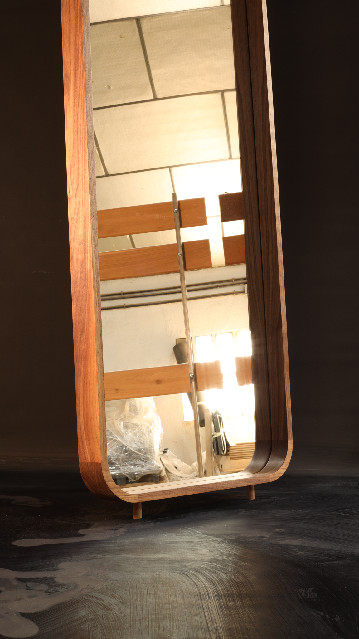 furniture，mirror，woodiness，product，product design，
