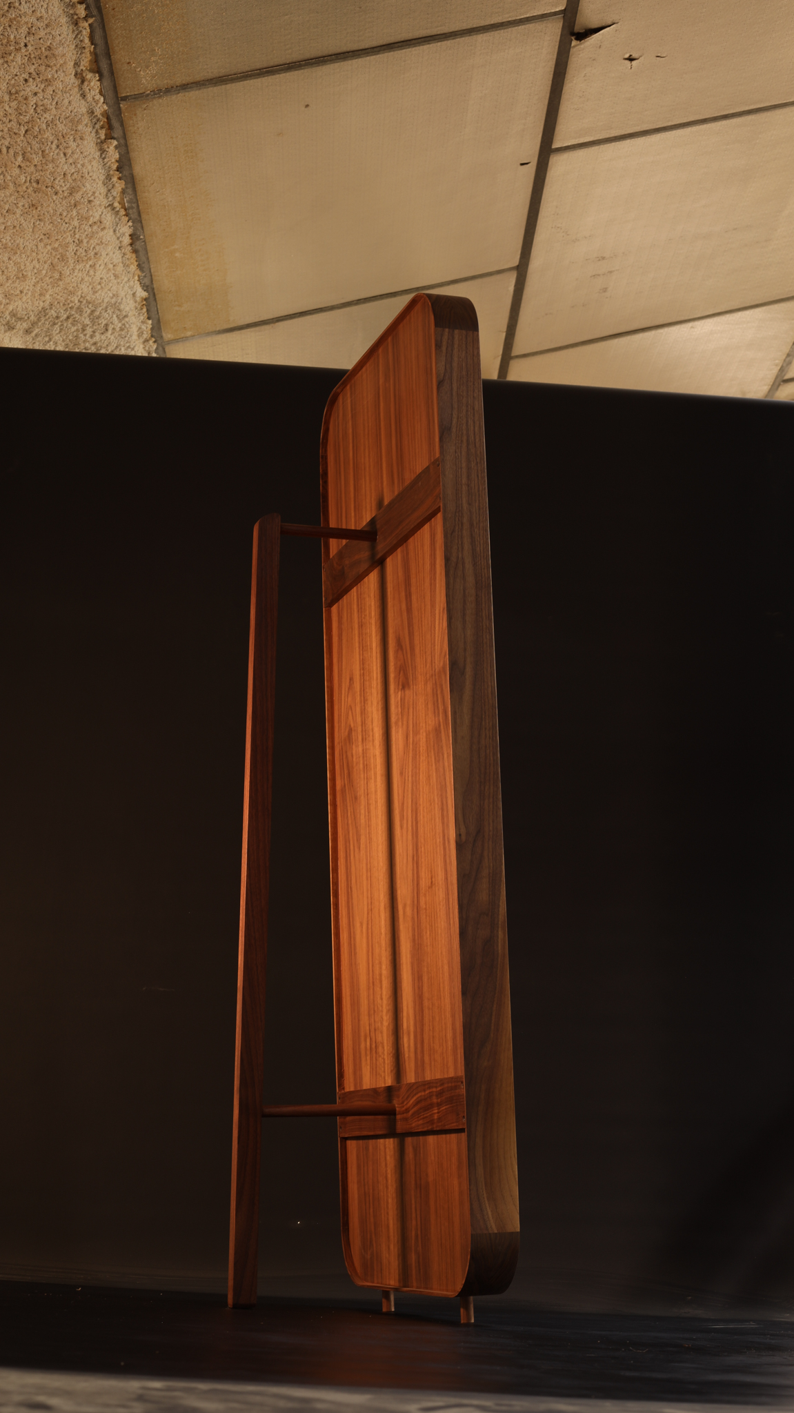 furniture，mirror，woodiness，product，product design，