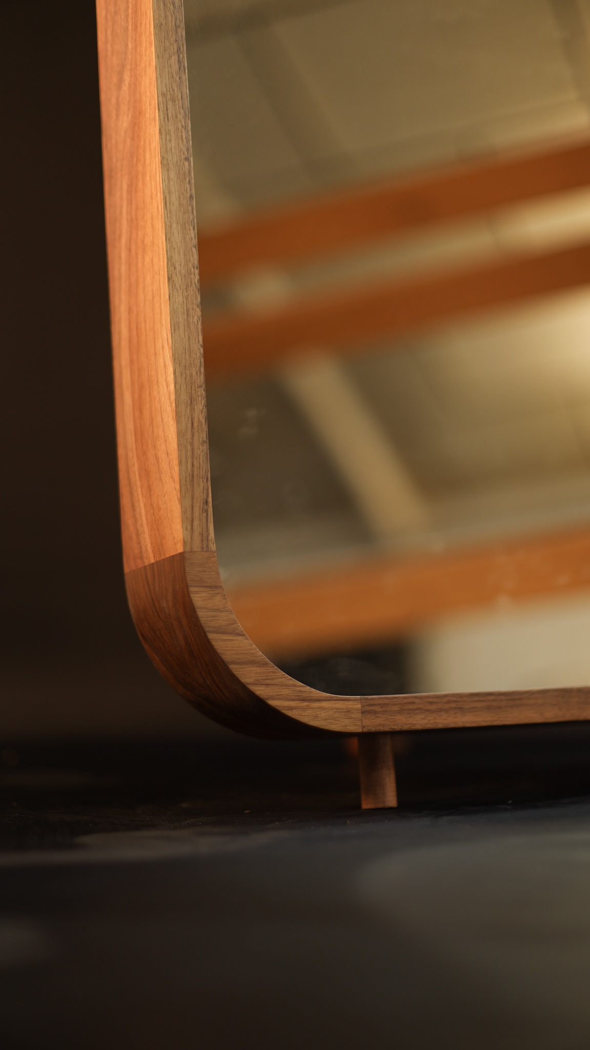 furniture，mirror，woodiness，product，product design，