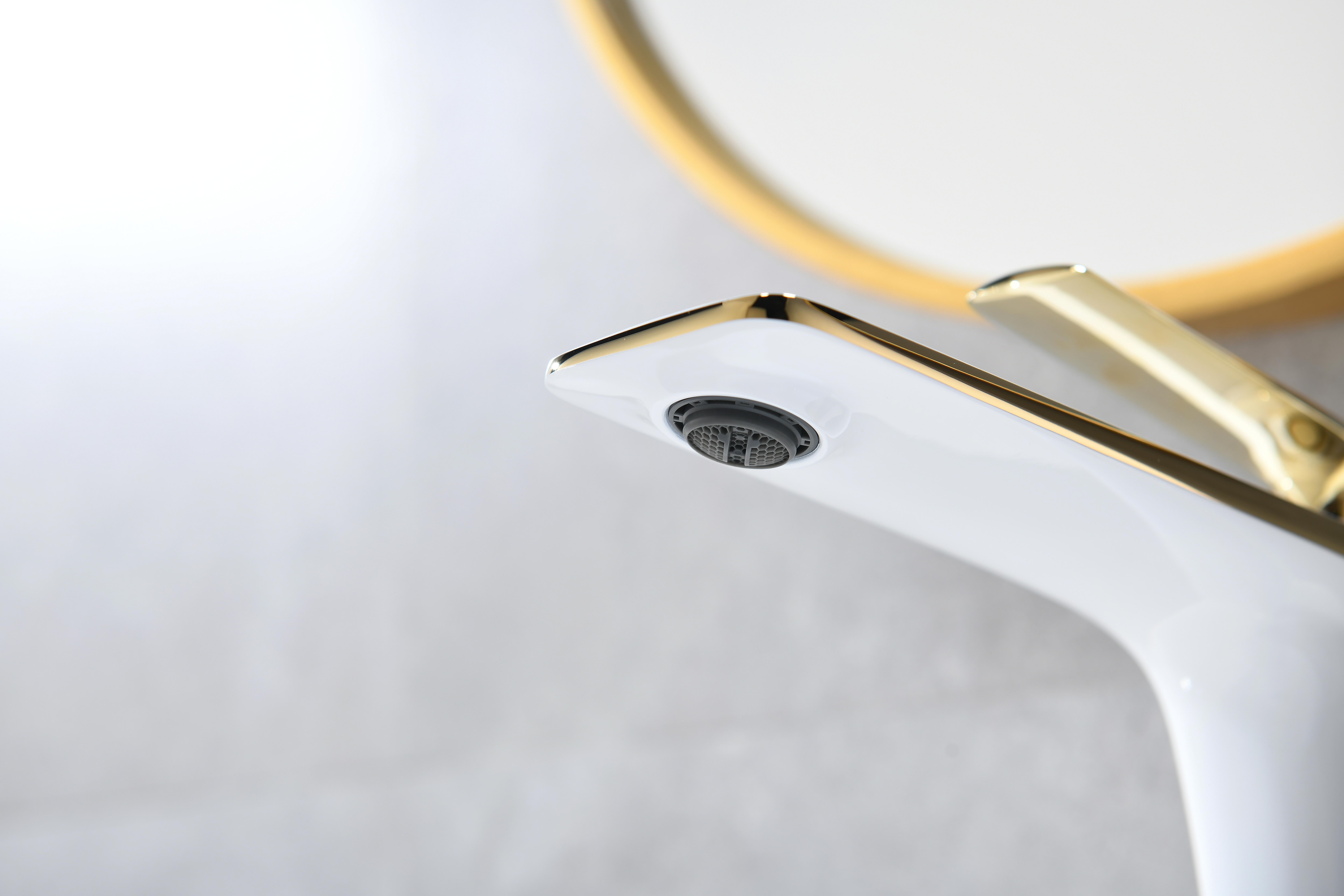 water tap，Basin mixer ，kitchen and toilet，