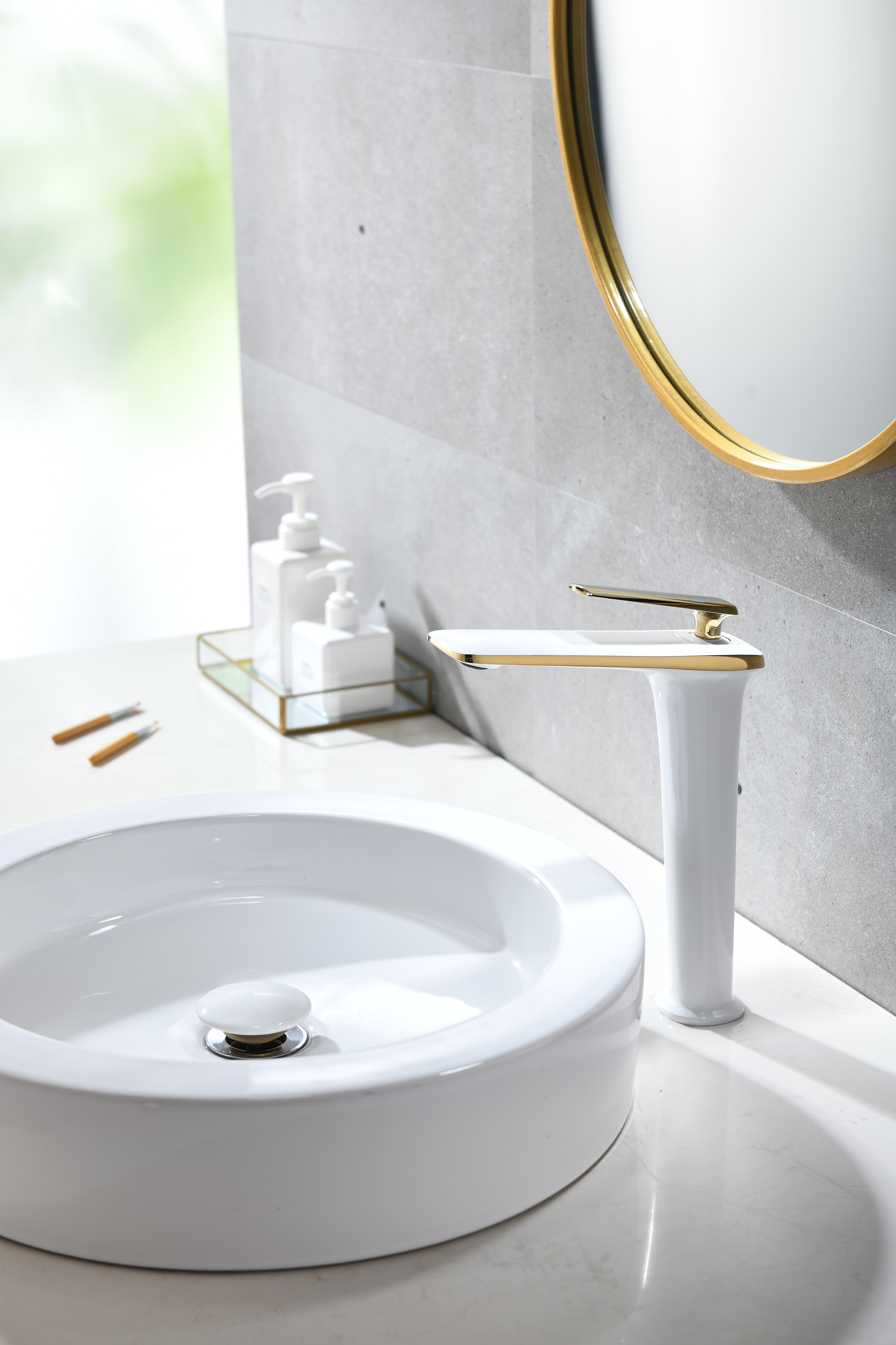 water tap，Basin mixer ，kitchen and toilet，