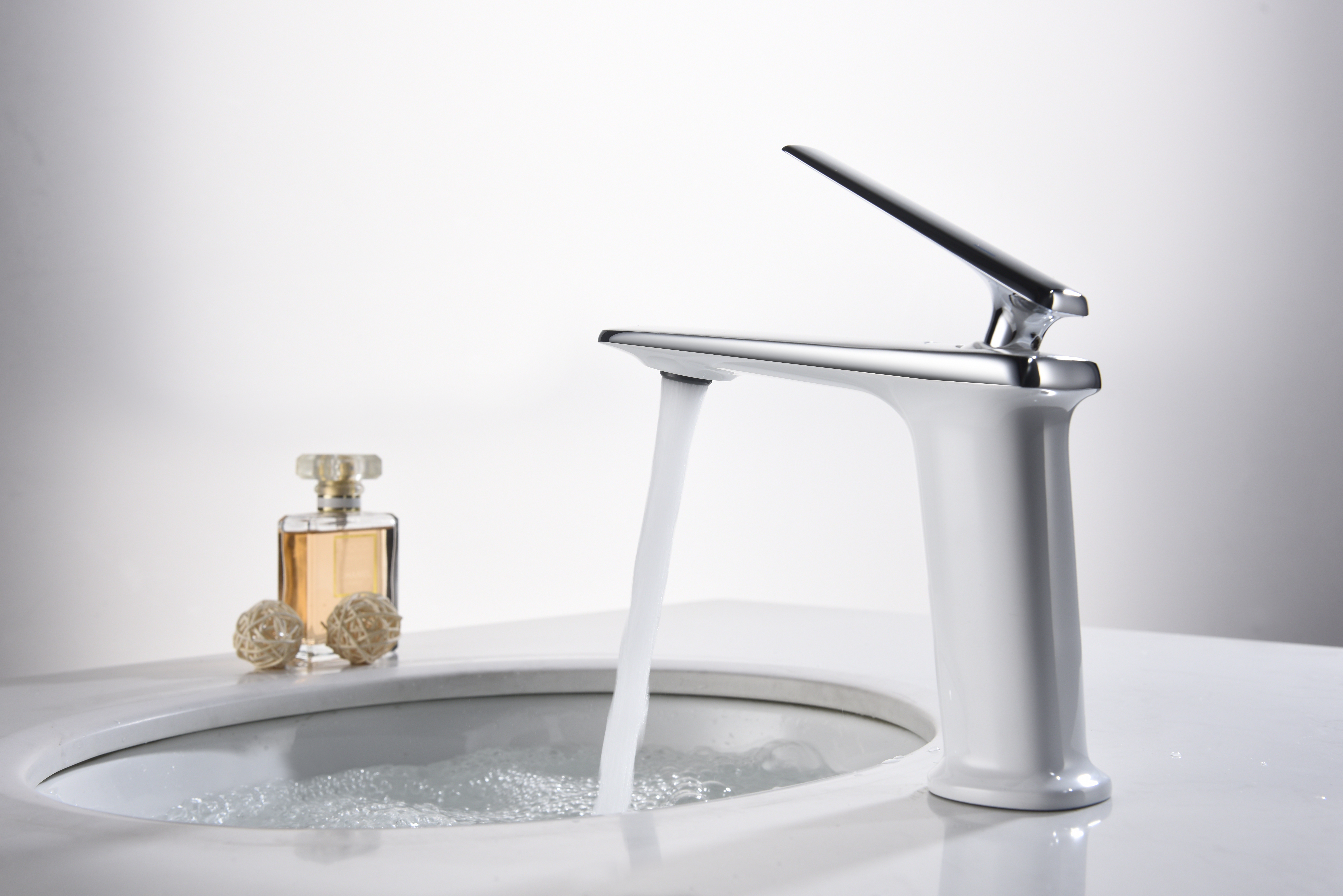 water tap，Basin mixer ，kitchen and toilet，