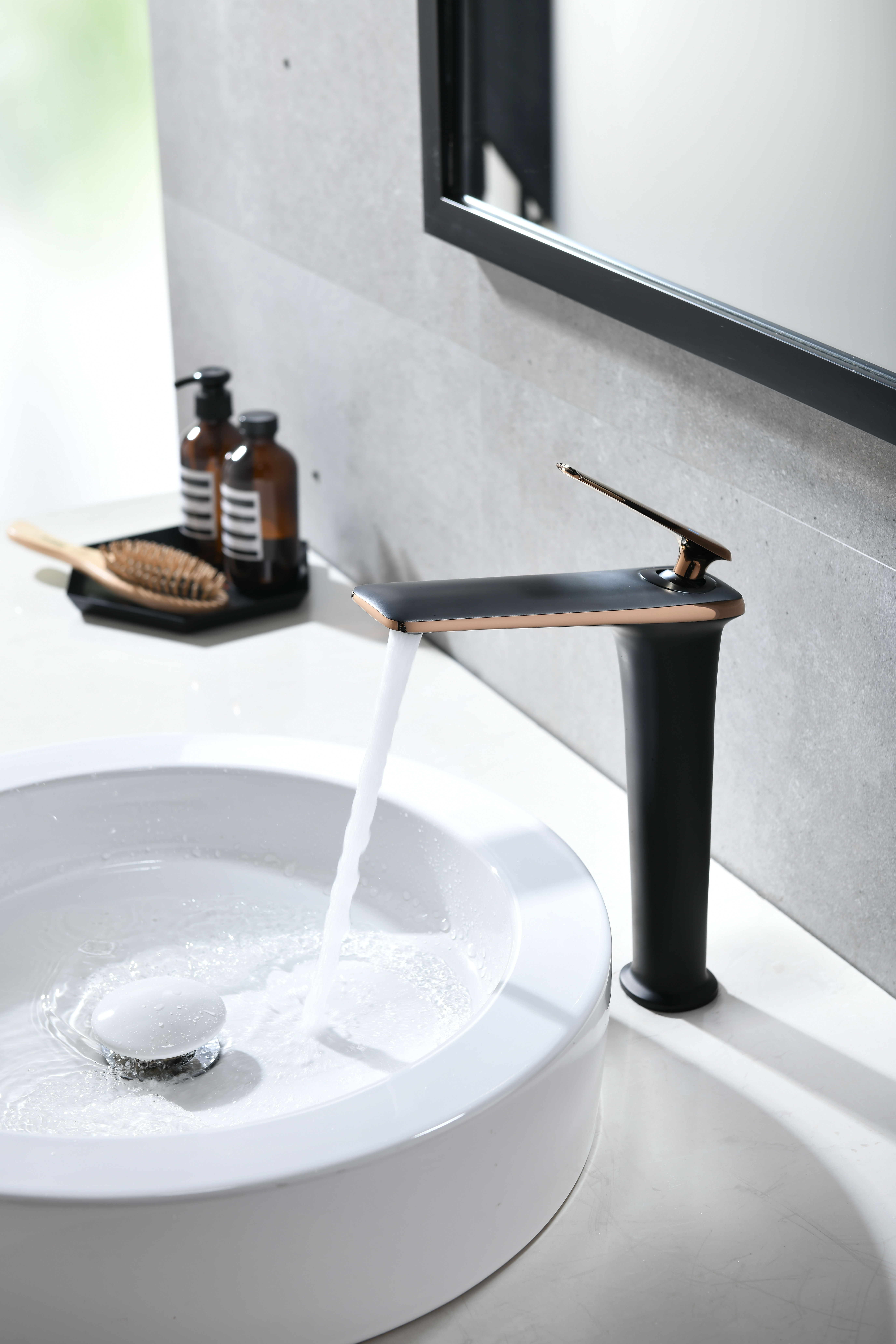 water tap，Basin mixer ，kitchen and toilet，