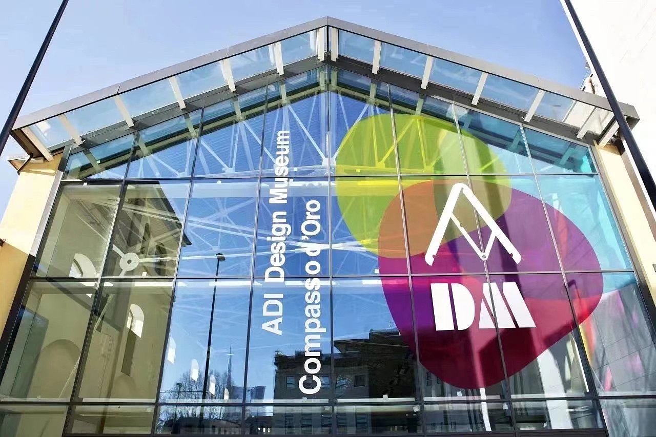 Milan Design Week ，product design，Brand design，packing design，Colored razor，