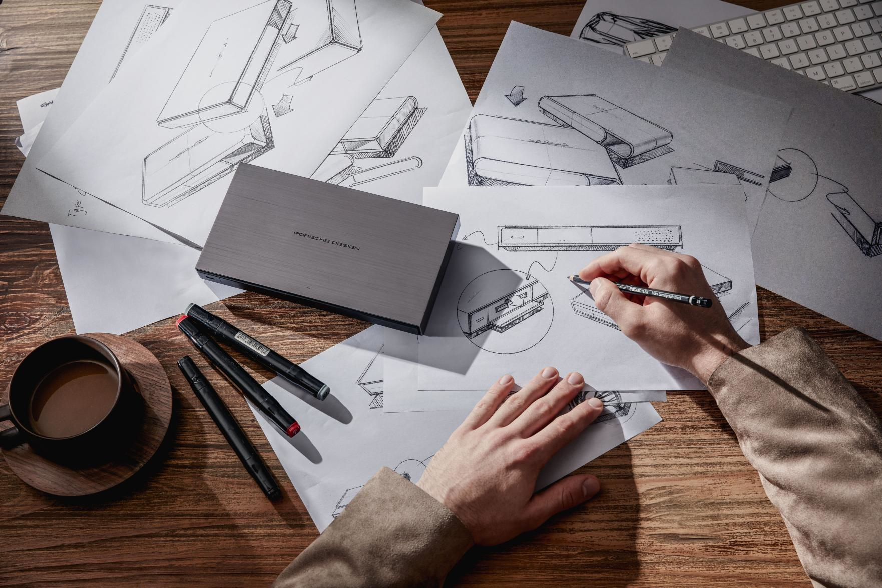 porsche，Porsche Design，Projector，Portable projection，