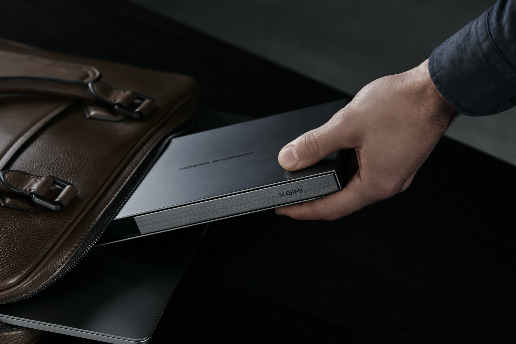 porsche，Porsche Design，Projector，Portable projection，