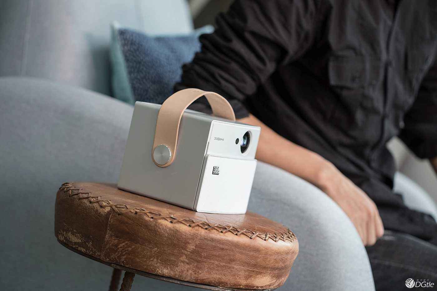 Portable projection，