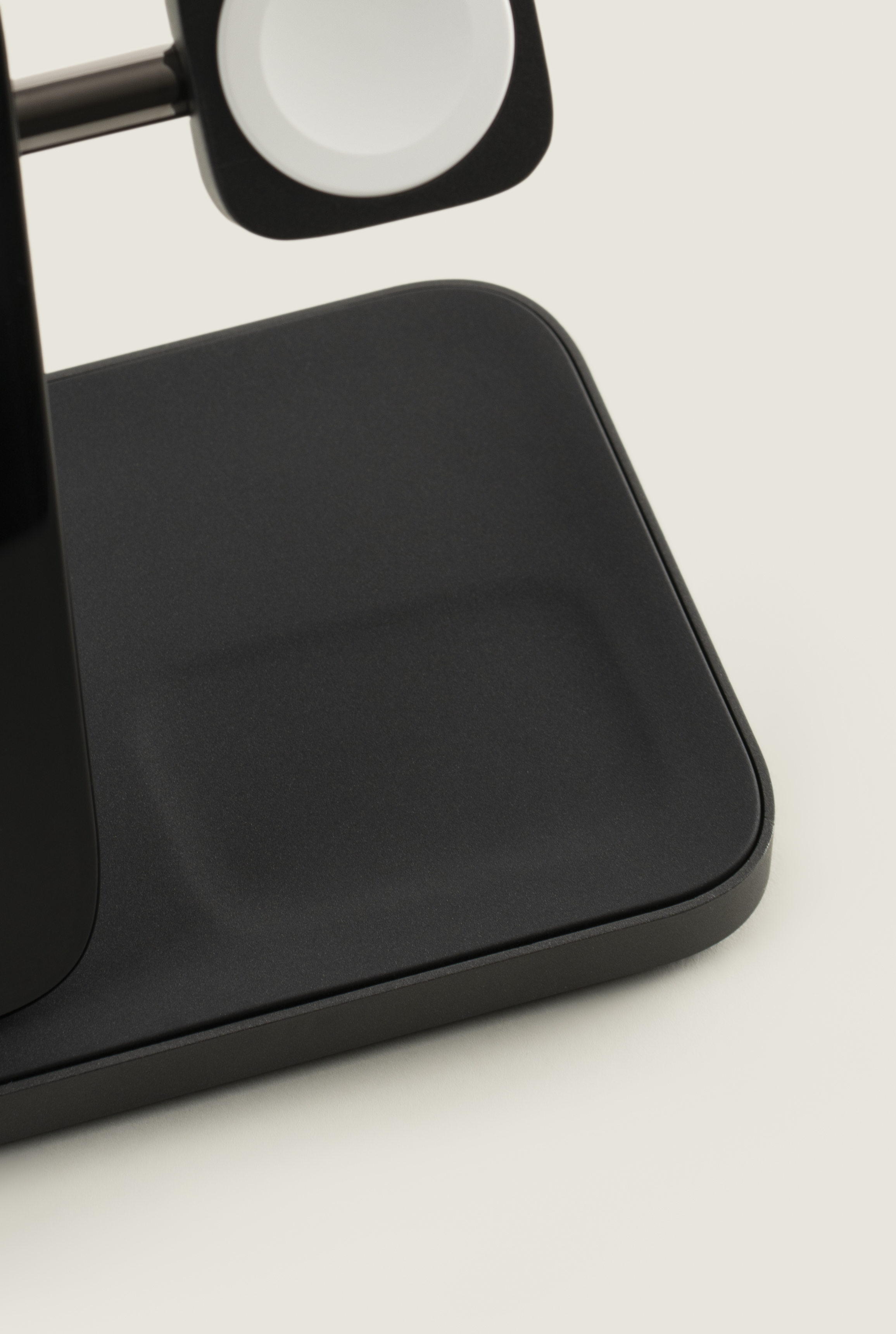 nomad，product design，product，Digital intelligence，iphone，